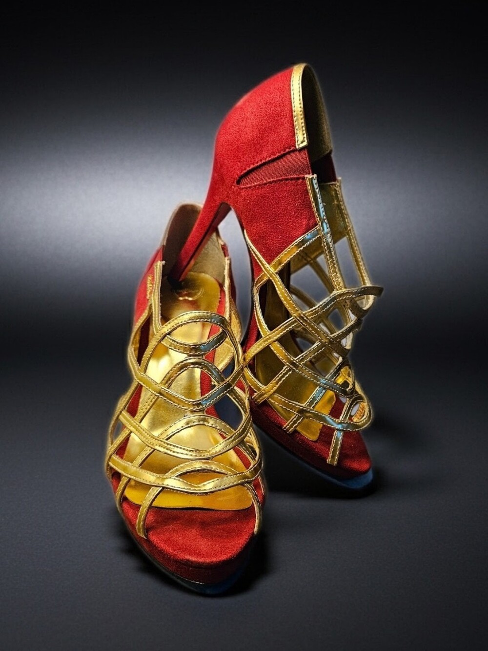 💫 JUICY COUTURE Red Suede and Metallic Gold Strappy Stilleto Sandals